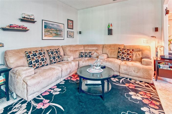 Image No.31-2 Bed House for sale