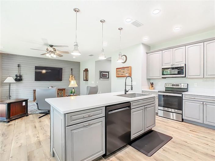 Image No.10-2 Bed House for sale