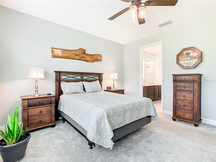 Image No.13-2 Bed House for sale