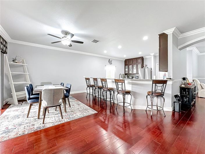 Image No.17-3 Bed House for sale