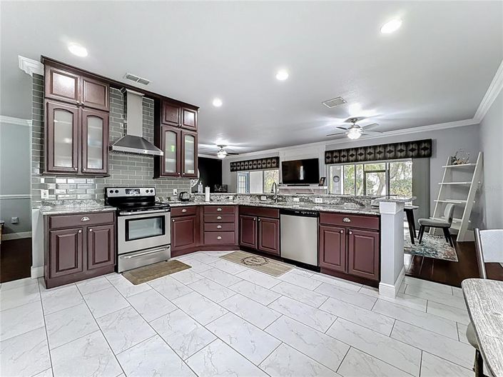 Image No.25-3 Bed House for sale