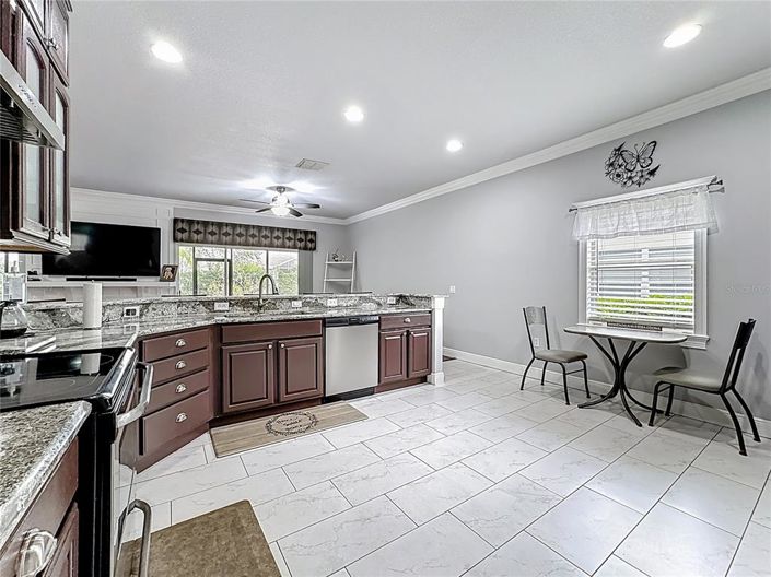 Image No.26-3 Bed House for sale