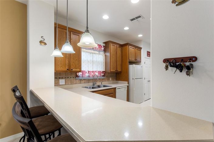 Image No.17-2 Bed House for sale