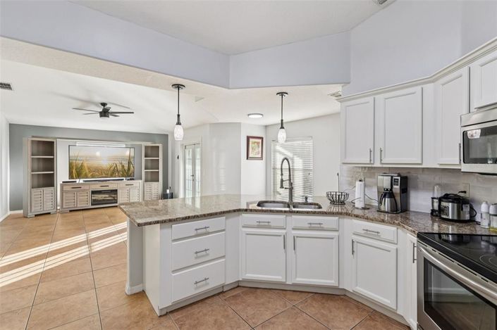 Image No.12-3 Bed House for sale