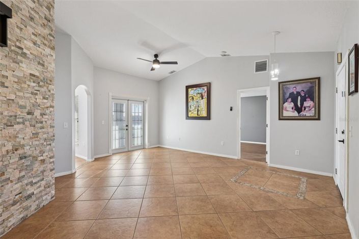 Image No.9-3 Bed House for sale