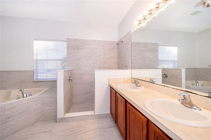 Image No.8-Maison de 3 chambres à vendre à Saint John