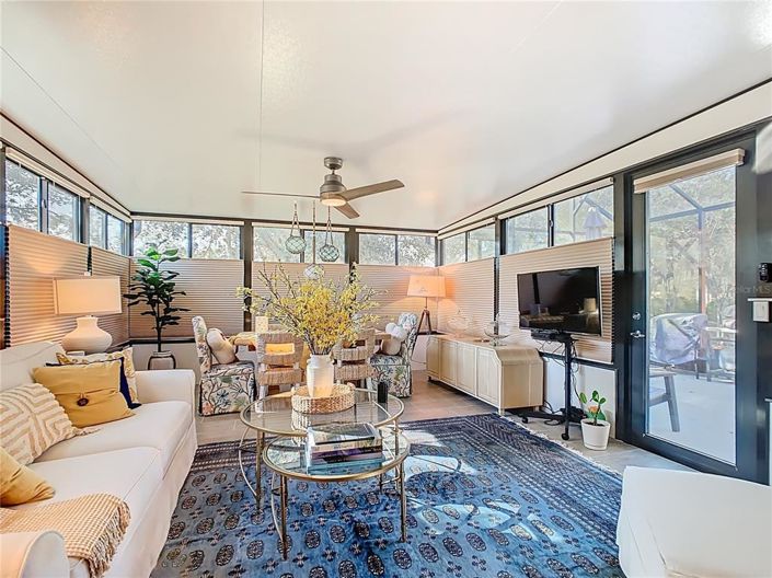 Image No.8-3 Bed House for sale