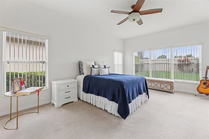 Image No.10-3 Bed House for sale