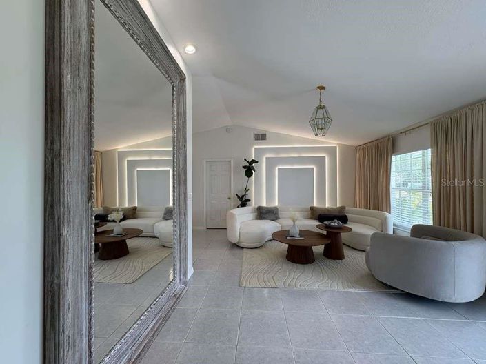 Image No.2-Maison de 2 chambres à vendre à Saint John