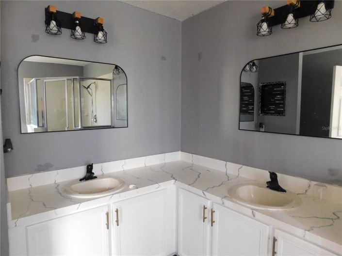 Image No.15-Maison de 4 chambres à vendre à Saint John