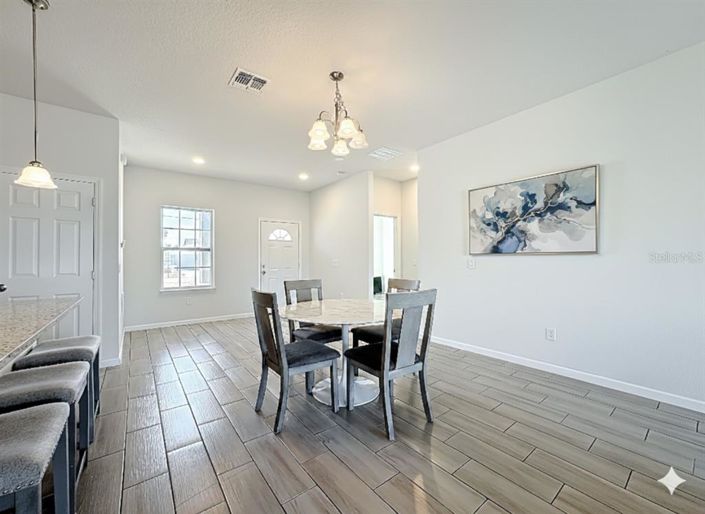 Image No.4-4 Bed House for sale