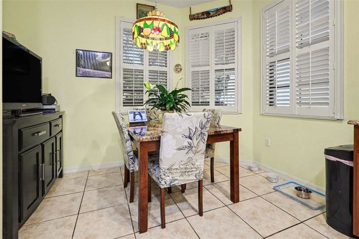 Image No.14-2 Bed House for sale