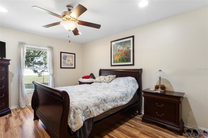 Image No.14-3 Bed House for sale