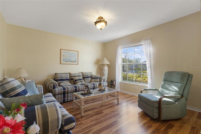 Image No.5-3 Bed House for sale