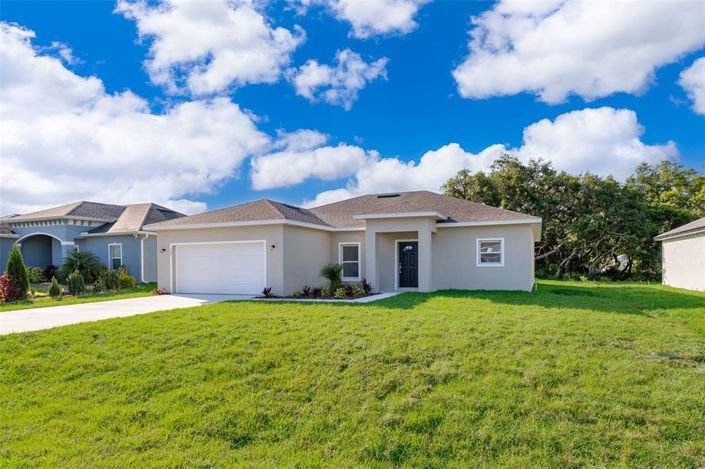 Image No.2-Maison de 4 chambres à vendre à Saint John