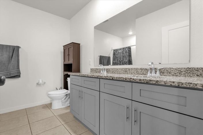 Image No.15-4 Bed House for sale