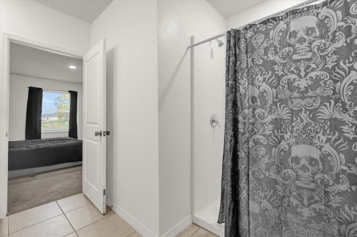 Image No.16-4 Bed House for sale