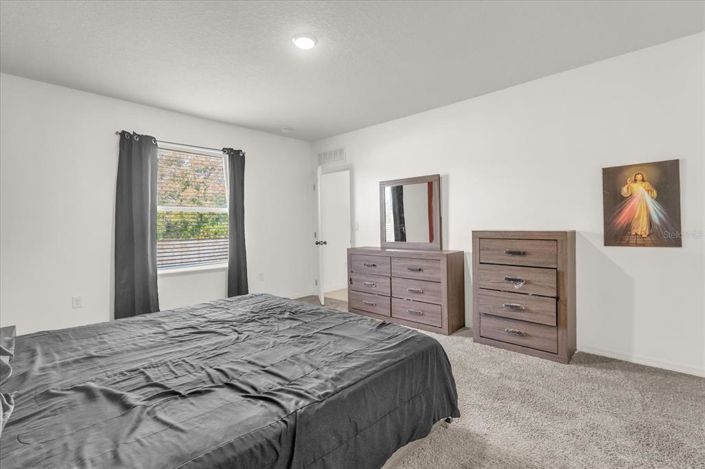 Image No.17-4 Bed House for sale