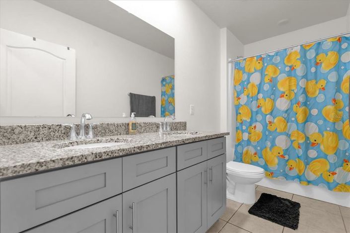 Image No.18-4 Bed House for sale