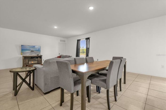 Image No.9-4 Bed House for sale