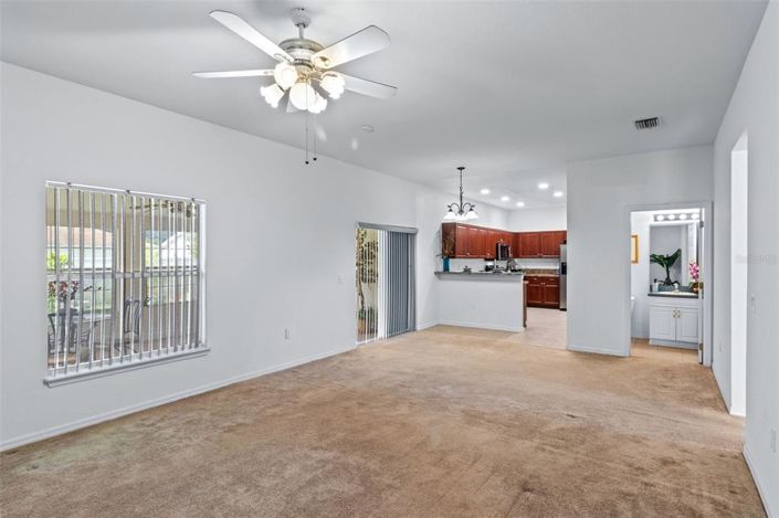 Image No.8-Maison de 4 chambres à vendre à Saint John