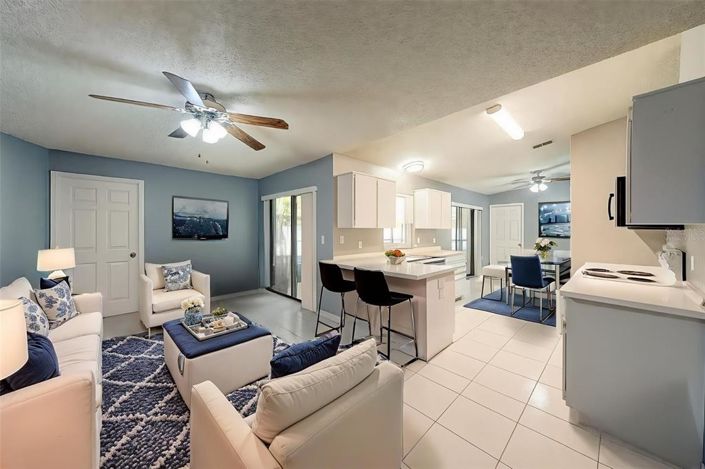 Image No.11-3 Bed House for sale