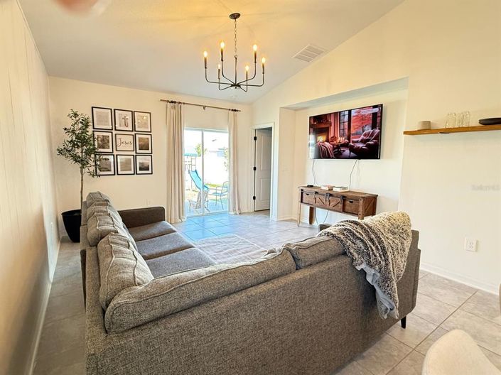 Image No.5-3 Bed House for sale