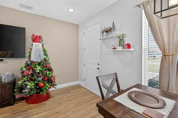 Image No.13-4 Bed House for sale