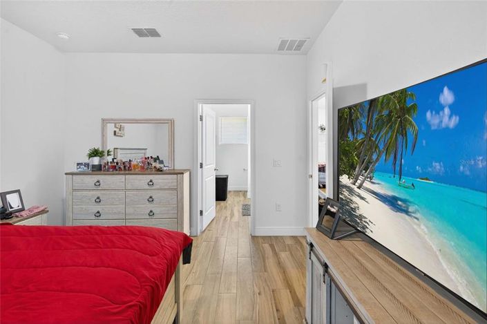 Image No.17-4 Bed House for sale