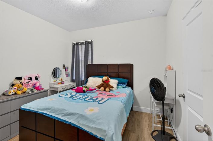 Image No.25-4 Bed House for sale