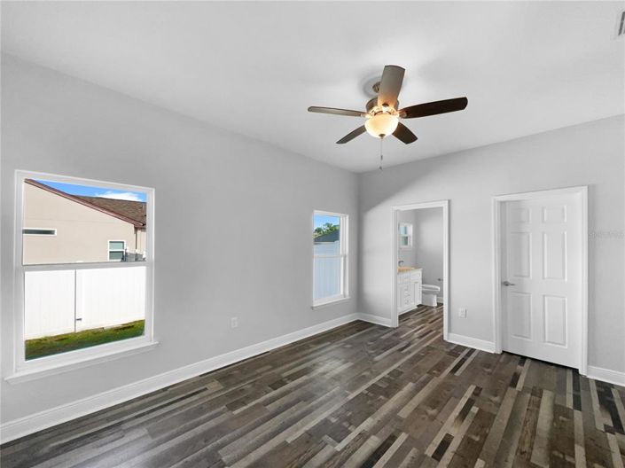 Image No.7-Maison de 4 chambres à vendre à Saint John