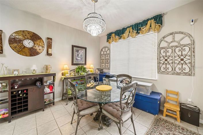 Image No.12-5 Bed House for sale