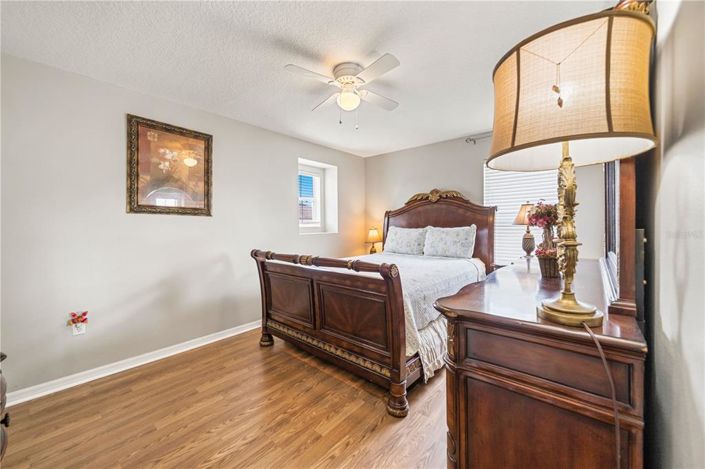 Image No.14-5 Bed House for sale