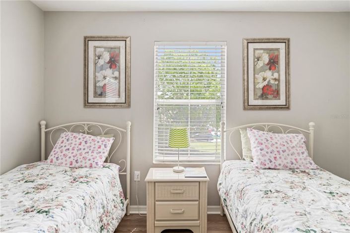 Image No.18-5 Bed House for sale