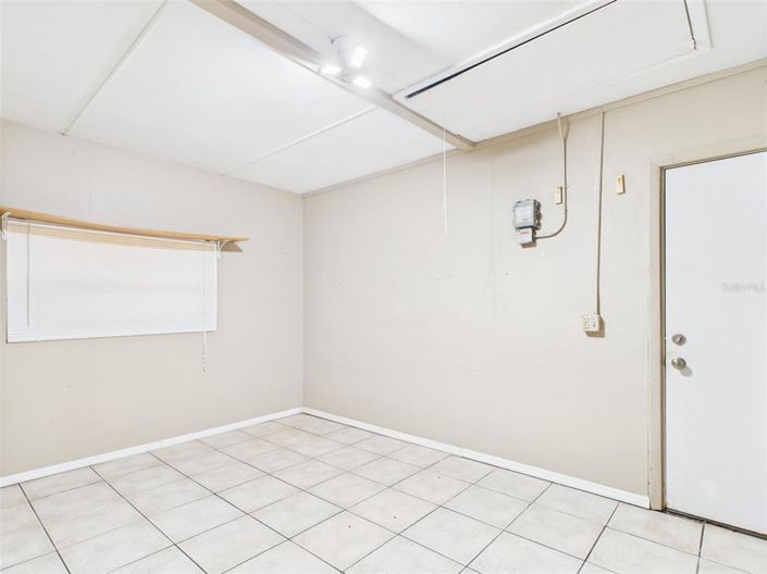 Image No.18-3 Bed House for sale