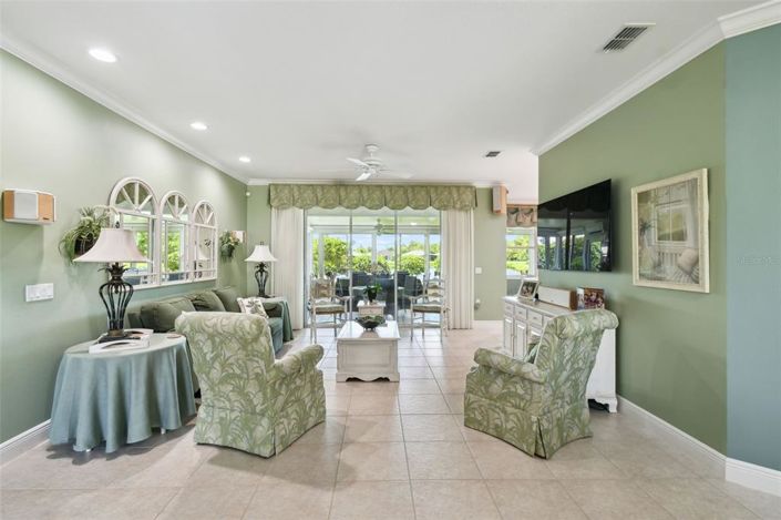 Image No.5-2 Bed House for sale