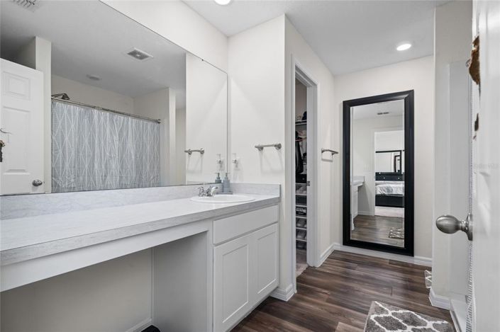 Image No.17-4 Bed House for sale