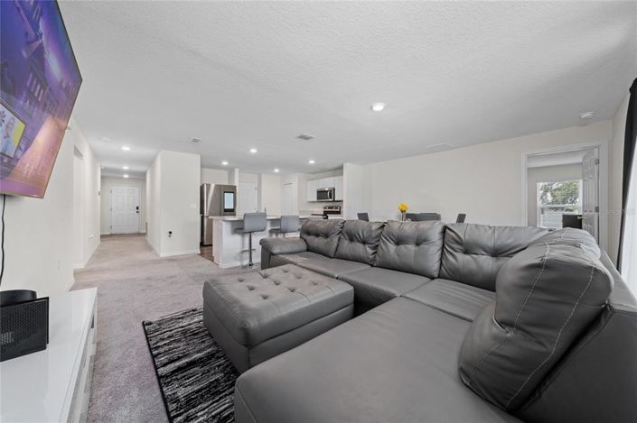 Image No.6-4 Bed House for sale