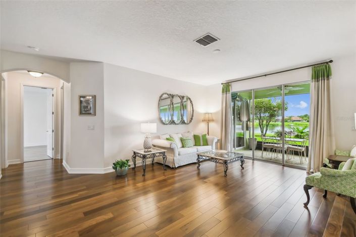 Image No.14-3 Bed House for sale