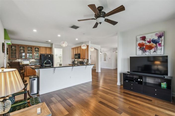 Image No.28-3 Bed House for sale