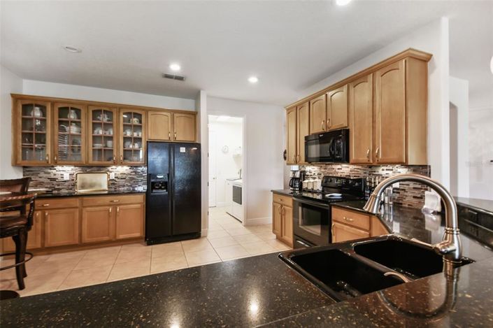 Image No.31-3 Bed House for sale