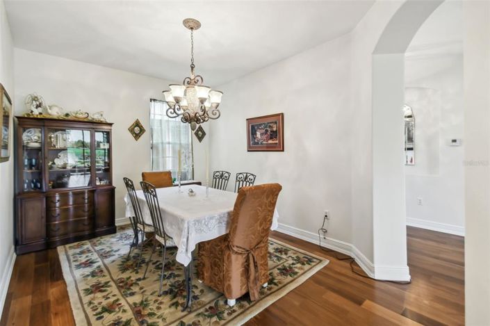 Image No.37-3 Bed House for sale