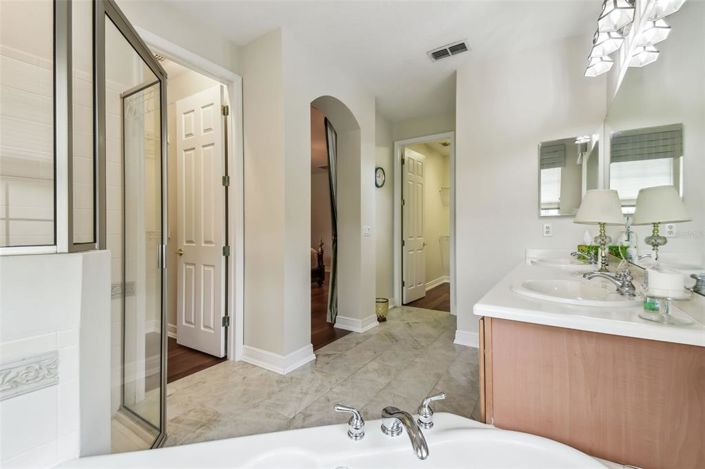 Image No.56-3 Bed House for sale