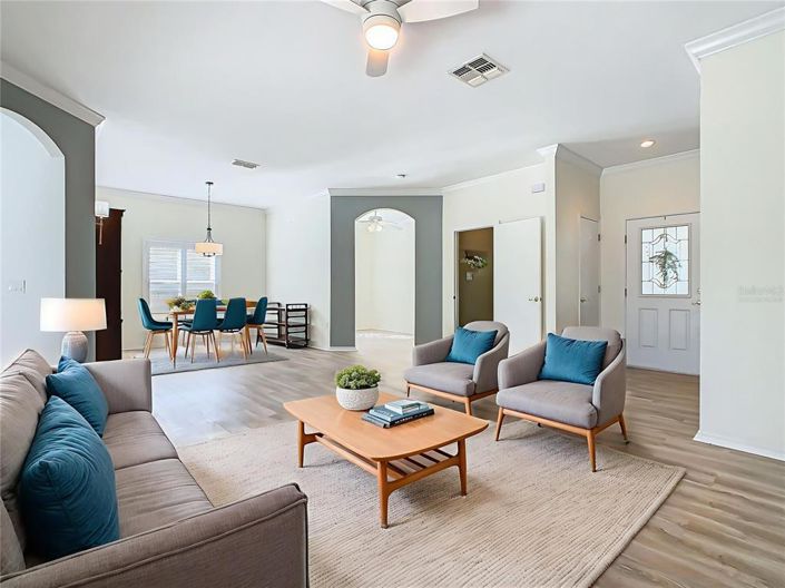 Image No.7-2 Bed House for sale