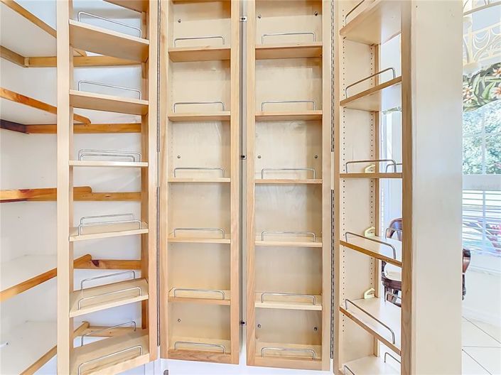 Image No.15-2 Bed House for sale