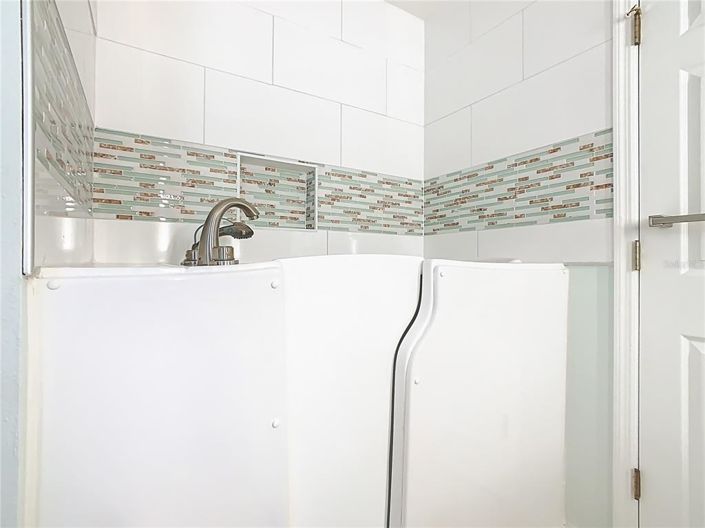 Image No.20-2 Bed House for sale