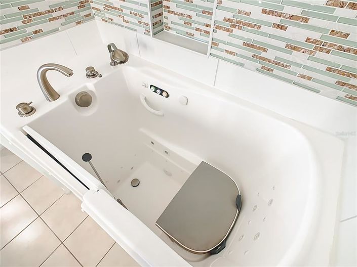 Image No.21-2 Bed House for sale