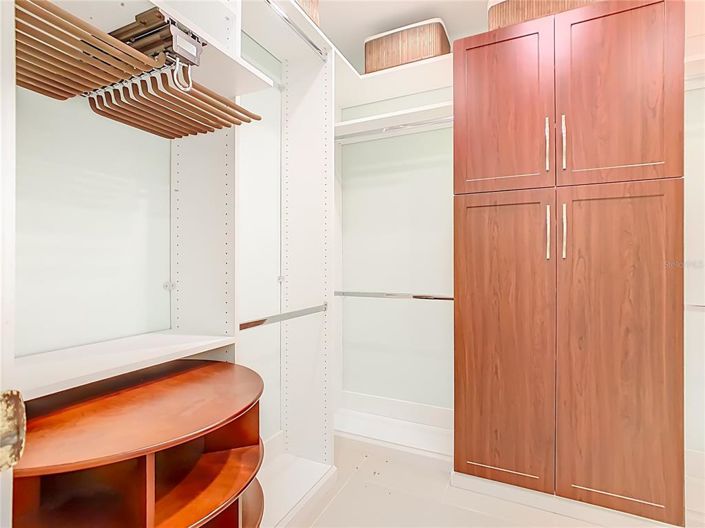 Image No.23-2 Bed House for sale