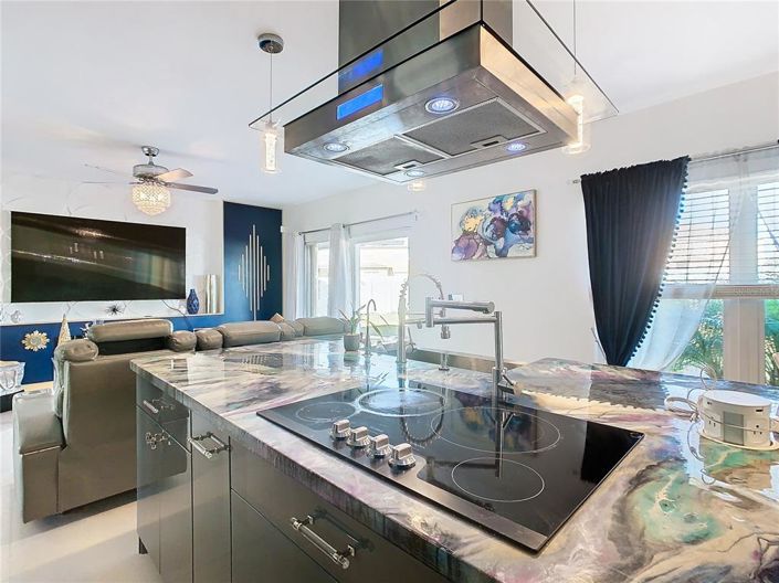 Image No.21-4 Bed House for sale