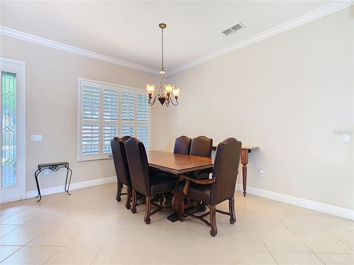 Image No.11-3 Bed House for sale